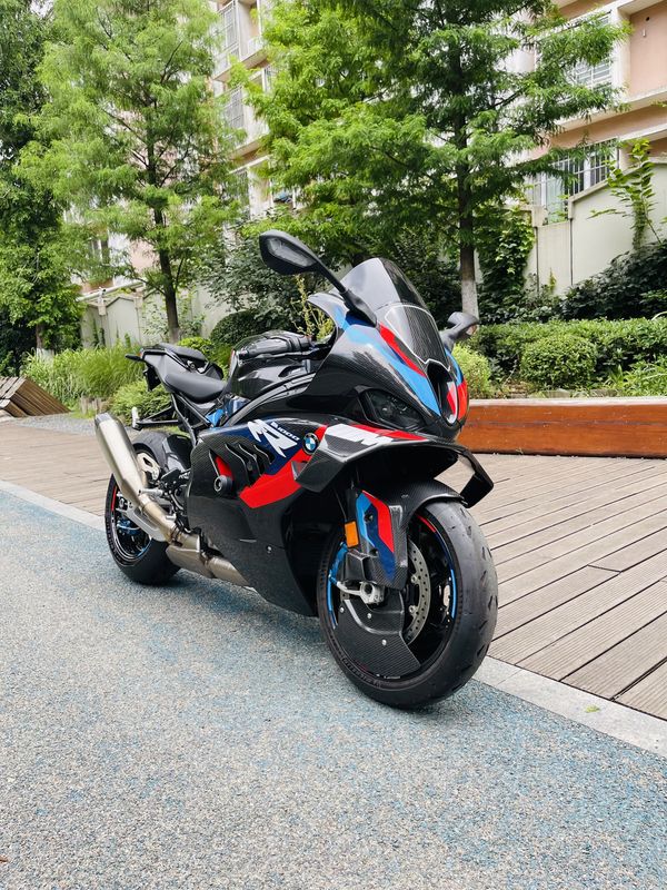 二手宝马M 1000 RR