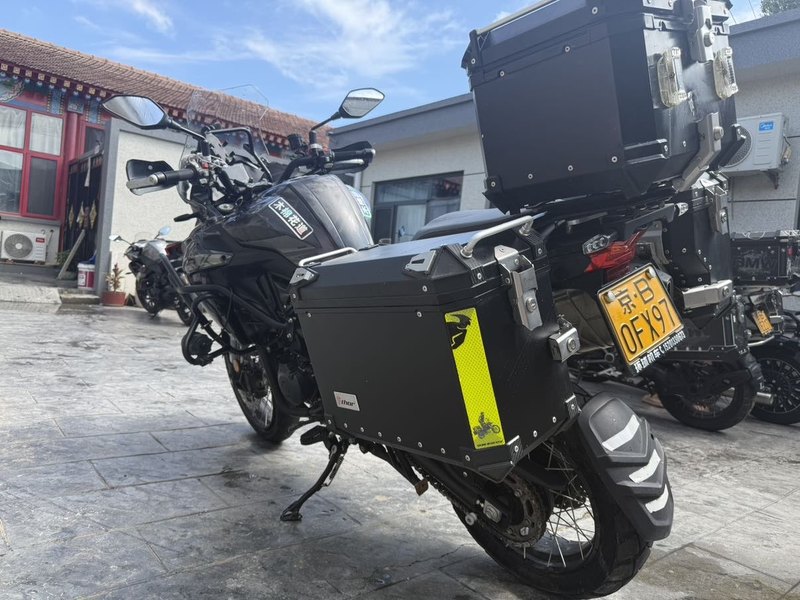 二手贝纳利金鹏 TRK502