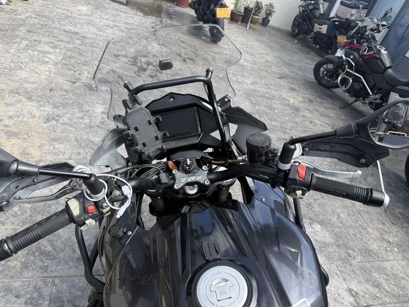 二手贝纳利金鹏 TRK502