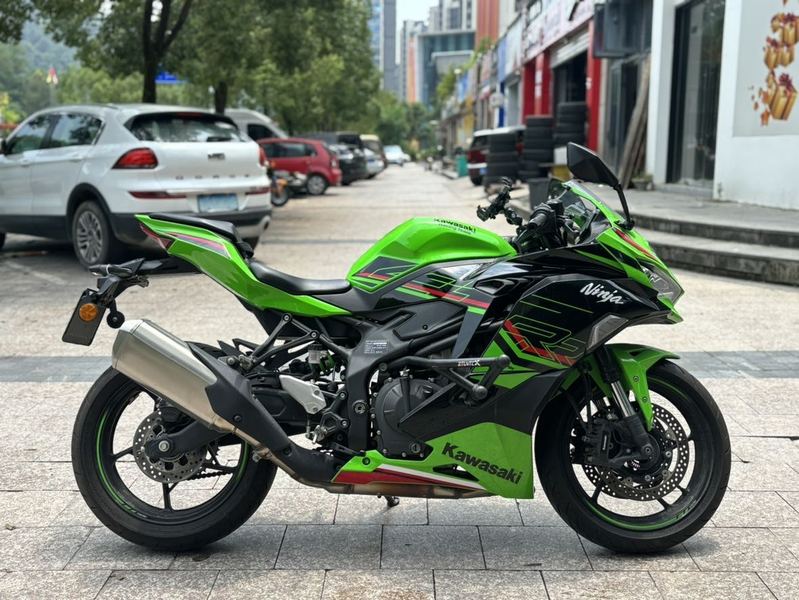 二手川崎ZX-4R