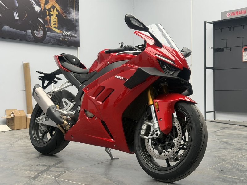 二手张雪机车820RR