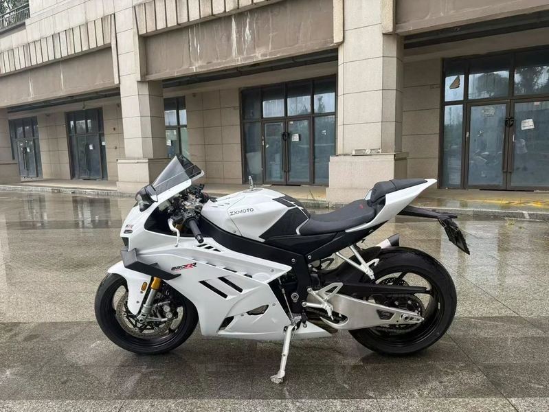 二手张雪机车820RR