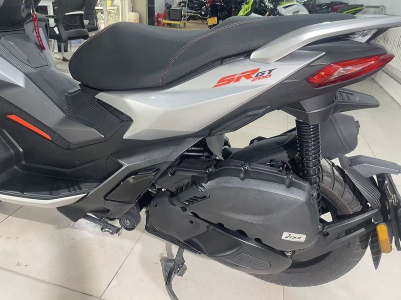 二手阿普利亚SR GT 200