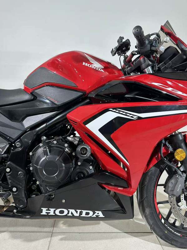 二手本田CBR400R