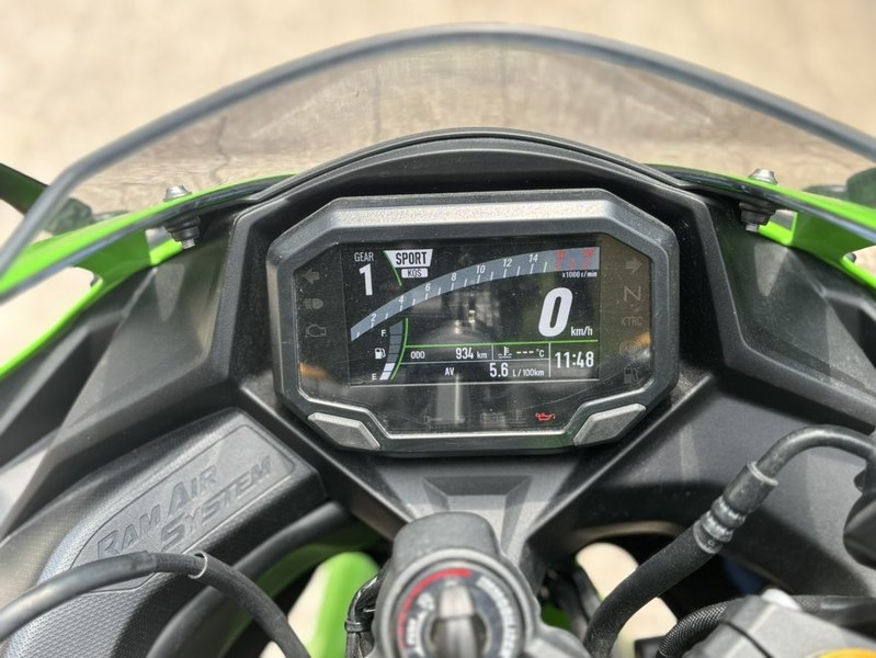 二手川崎ZX-4R