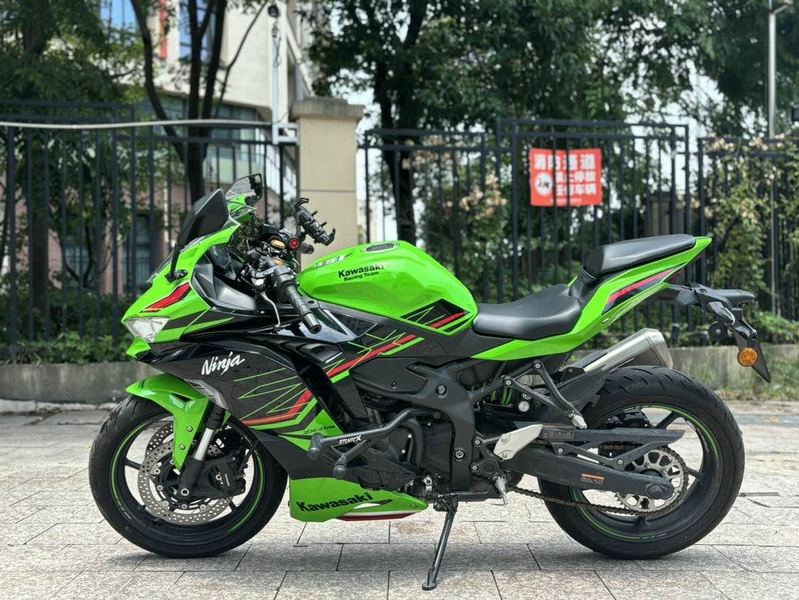 二手川崎ZX-4R