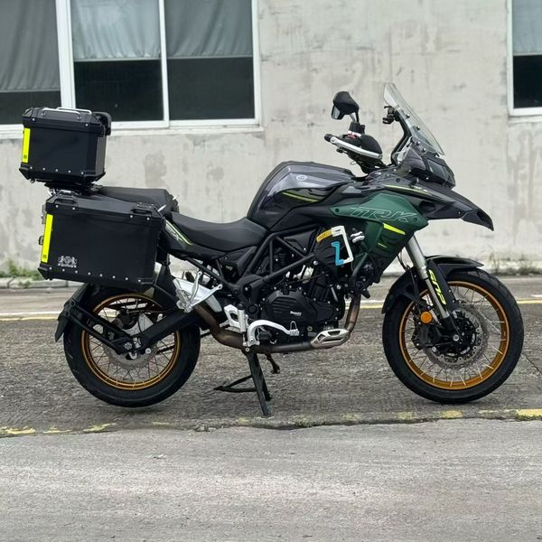 二手贝纳利金鹏 TRK502