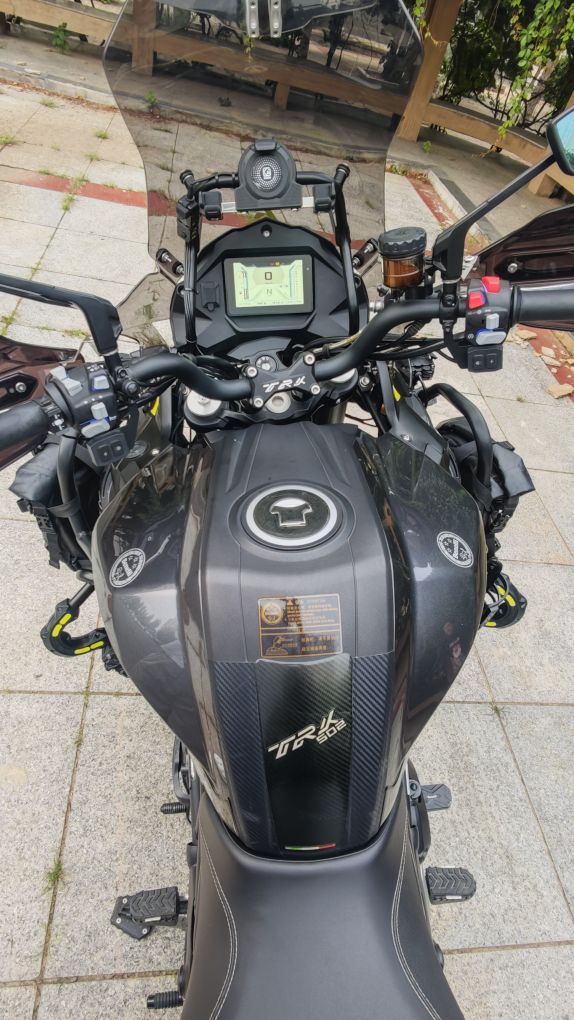 二手贝纳利金鹏 TRK502