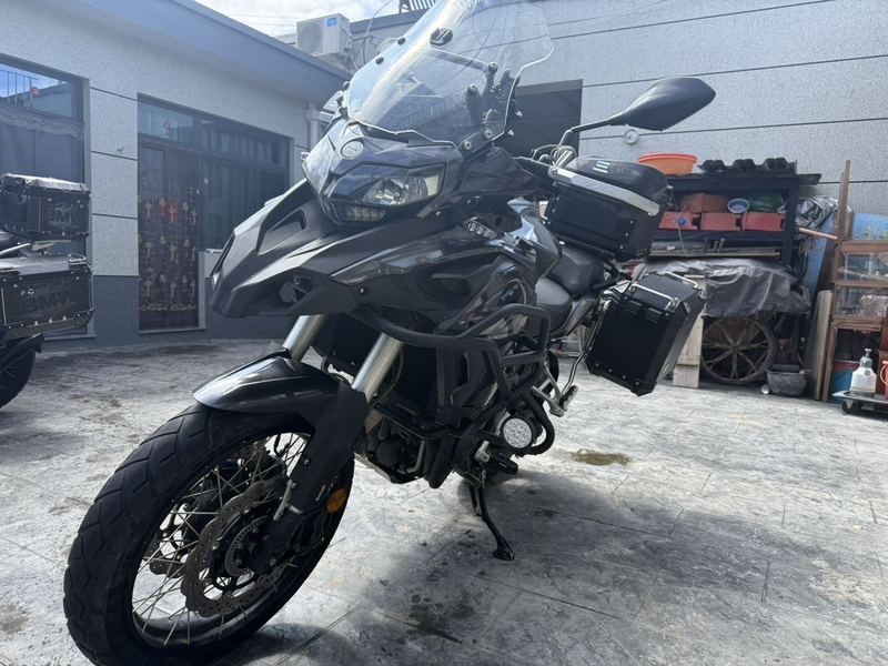 二手贝纳利金鹏 TRK502