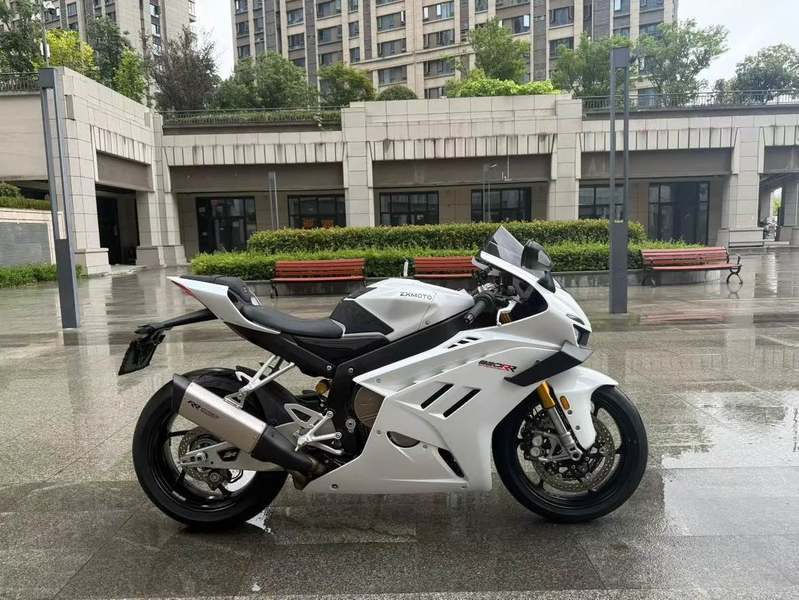 二手张雪机车820RR
