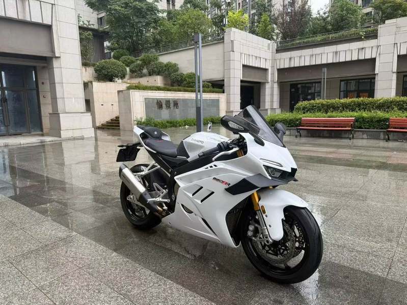 二手张雪机车820RR