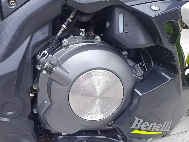 二手贝纳利龙卷风 Tornado 302R