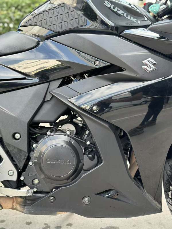 二手豪爵铃木GSX250R
