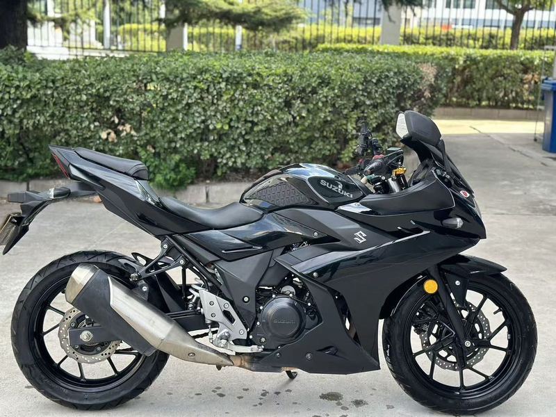 二手豪爵铃木GSX250R