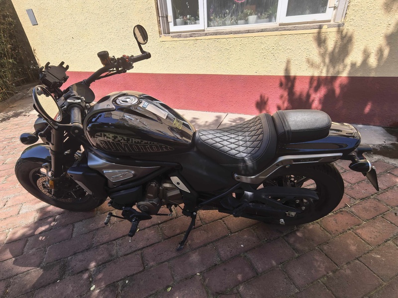 二手QJMOTOR闪700