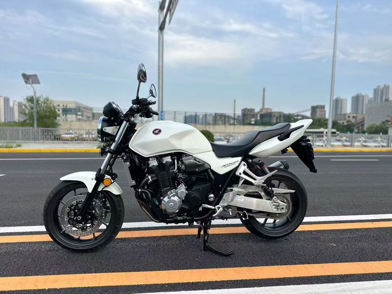 二手本田CB1300 Super Four