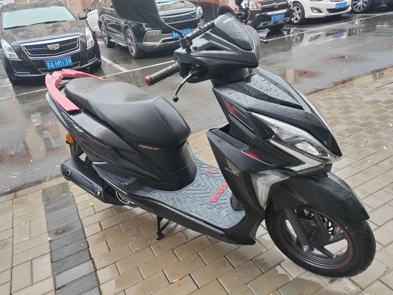 二手新大洲本田裂行 RX125Fi