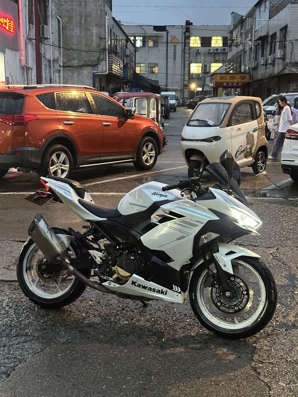 二手川崎Ninja 400