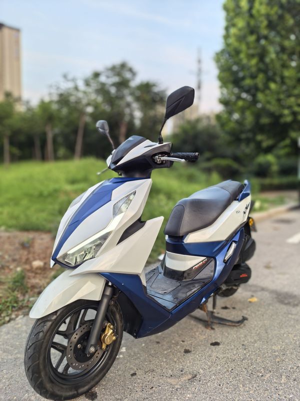 二手五羊本田NX125