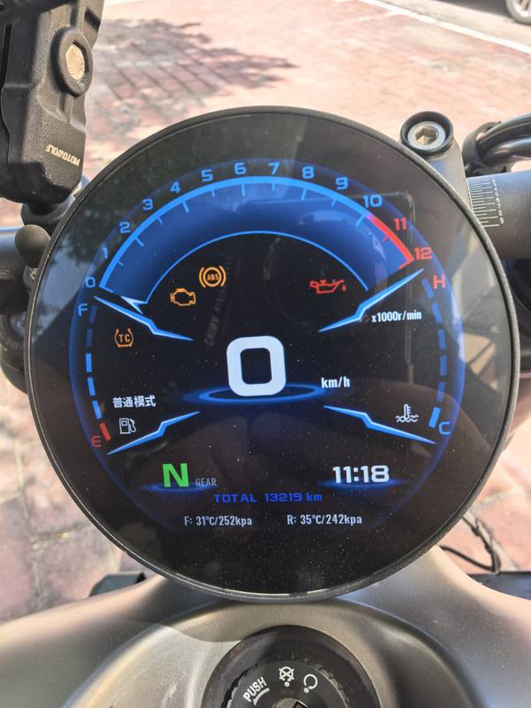 二手QJMOTOR闪700