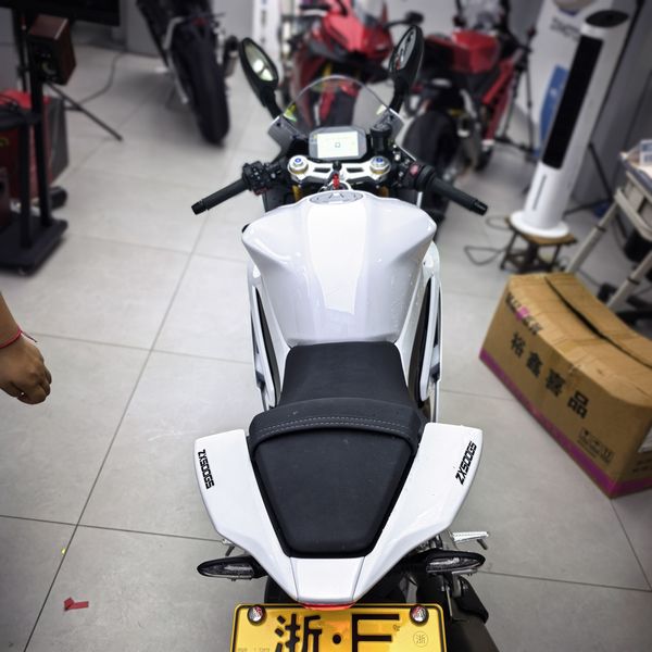 二手张雪机车500RR