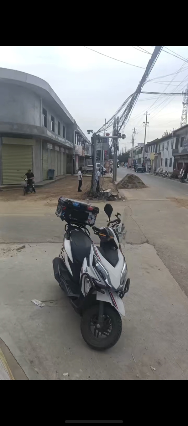 二手新大洲本田裂行 RX125Fi