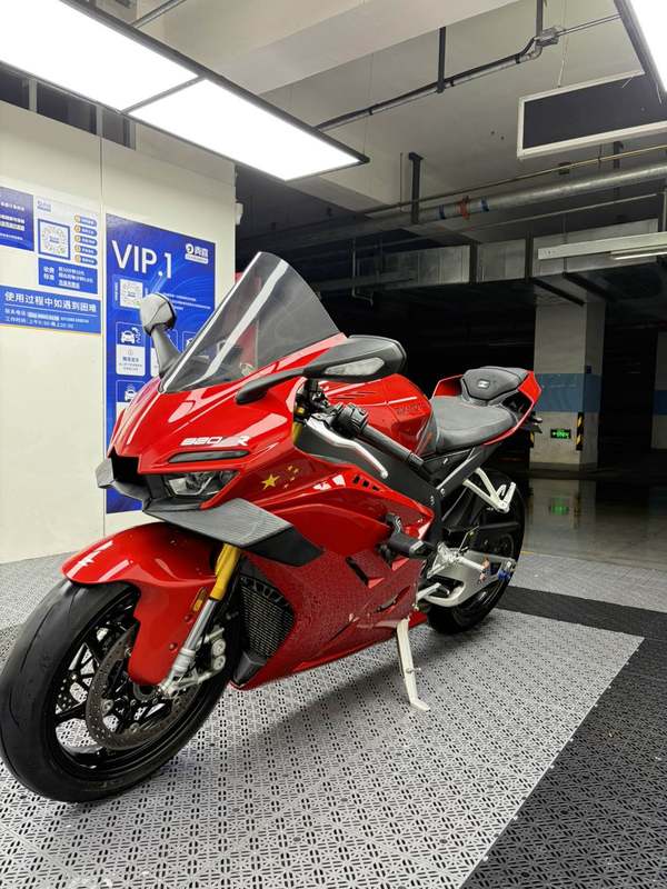 二手张雪机车820RR