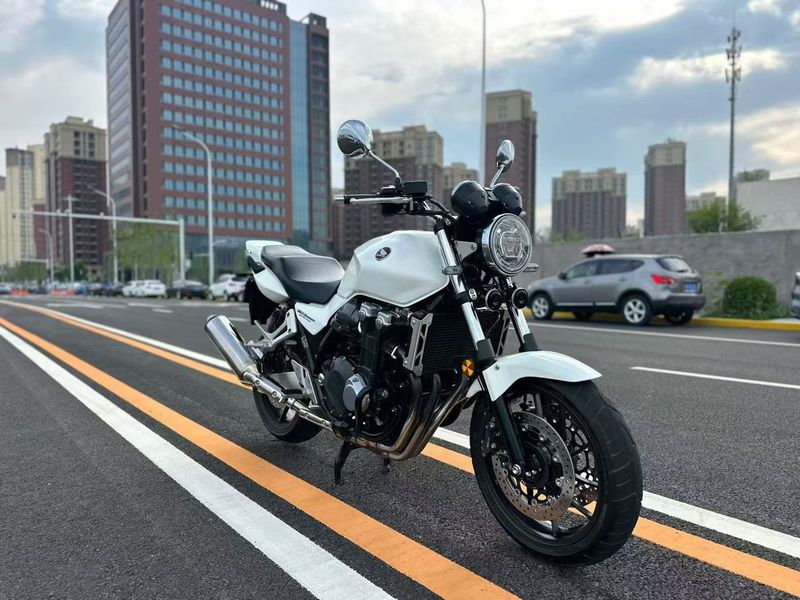 二手本田CB1300 Super Four