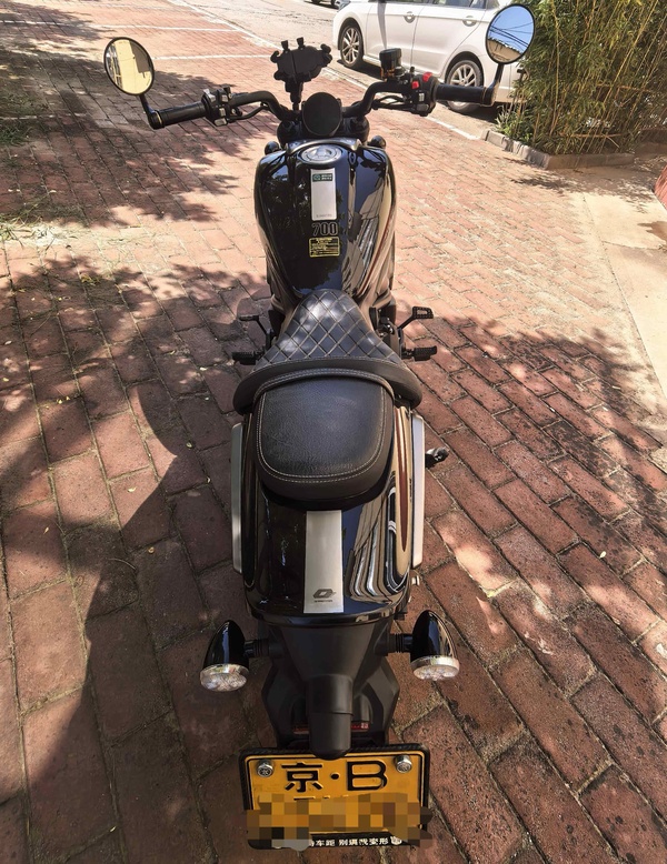 二手QJMOTOR闪700