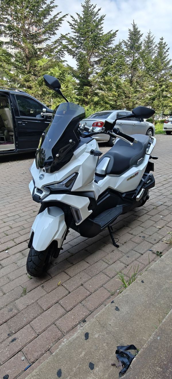 二手三阳哈士奇 Husky ADV150