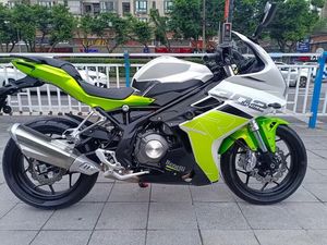 二手贝纳利龙卷风 Tornado 302R
