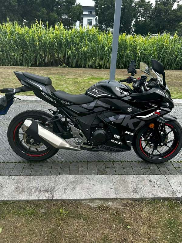 二手豪爵铃木GSX250R