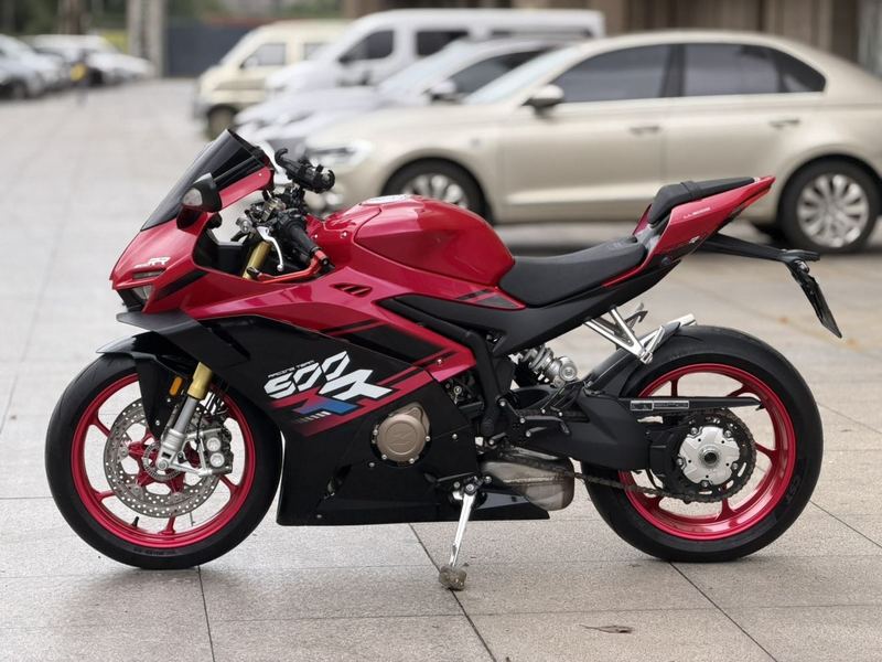 二手张雪机车500RR