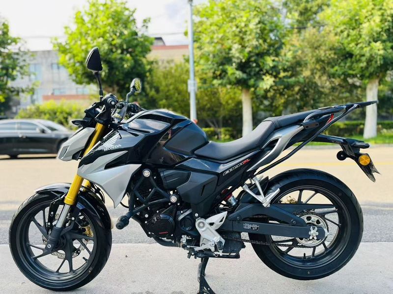 二手五羊本田CB190R 暴锋眼
