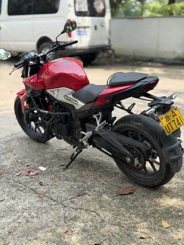 二手本田CB400F
