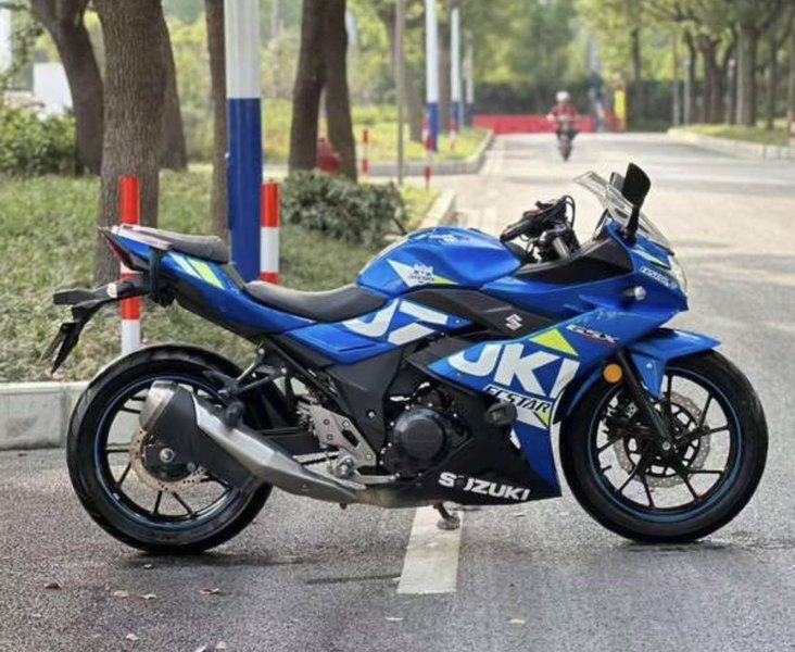 二手豪爵铃木GSX250R