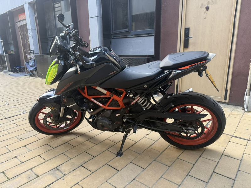 二手KTMR2R390 Duke
