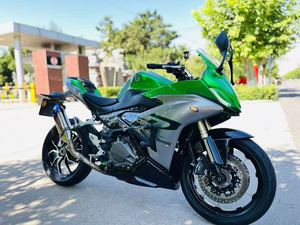 二手贝纳利龙卷风 Tornado 402R