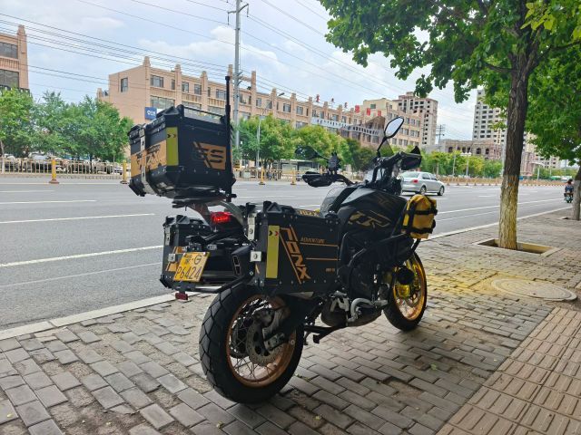 二手贝纳利TRK702