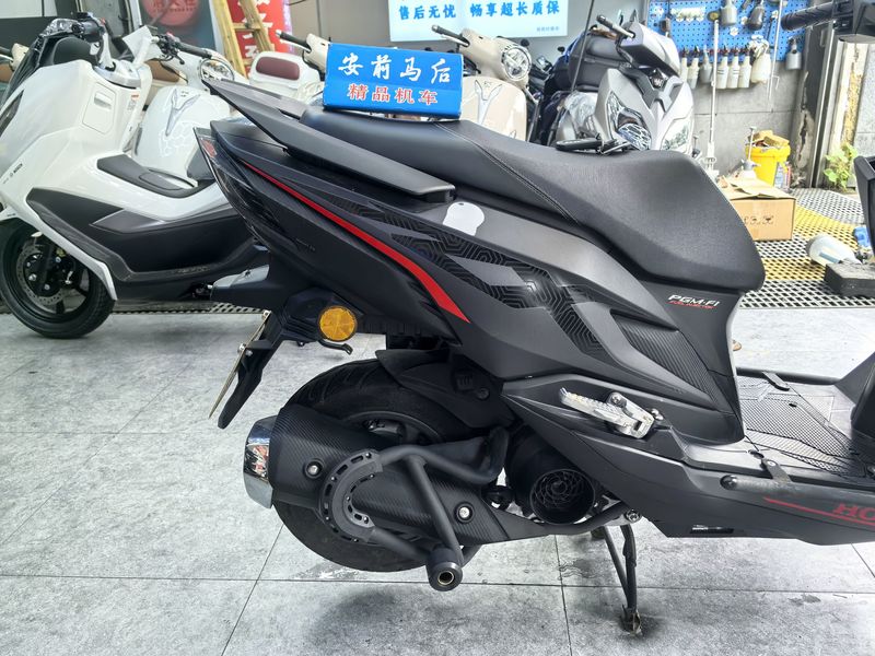 二手新大洲本田裂行 RX125Fi