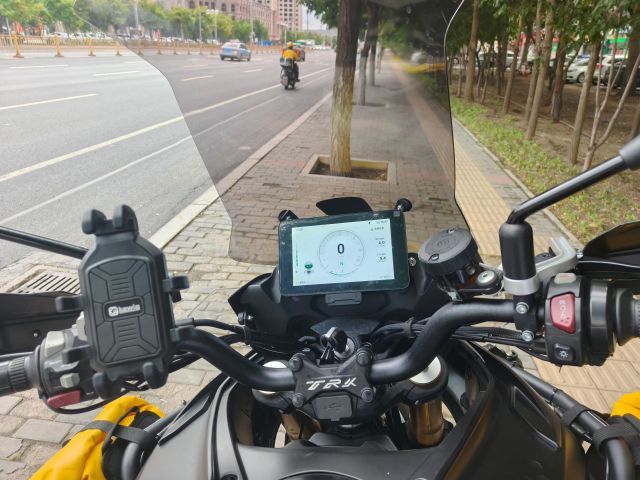 二手贝纳利TRK702