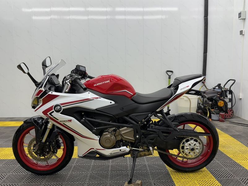 二手QJMOTOR赛400