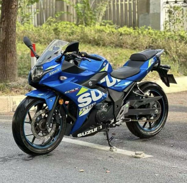二手豪爵铃木GSX250R