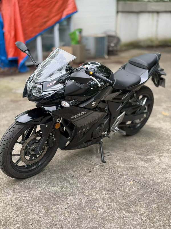 二手豪爵铃木GSX250R