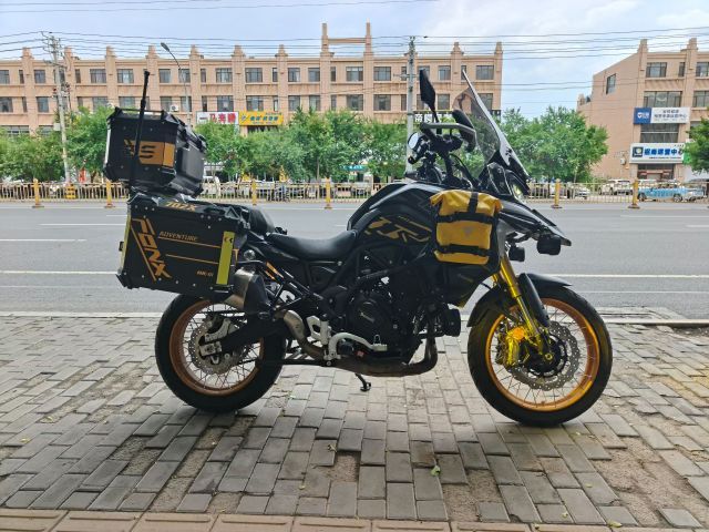 二手贝纳利TRK702