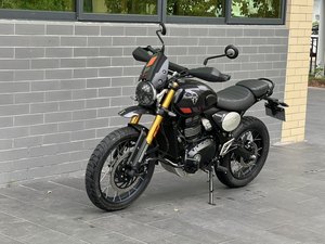 二手凯旋Scrambler 400 X