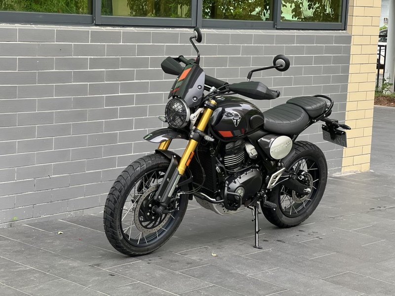 二手凯旋Scrambler 400 X