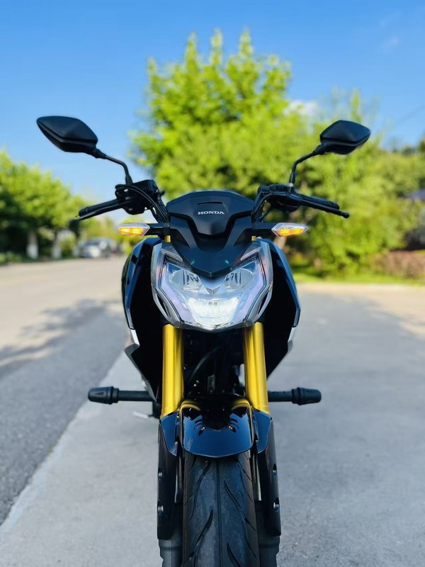 二手五羊本田CB190R 暴锋眼