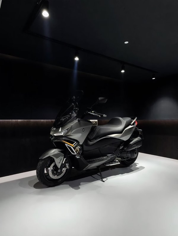 二手三阳哈士奇 Husky ADV150