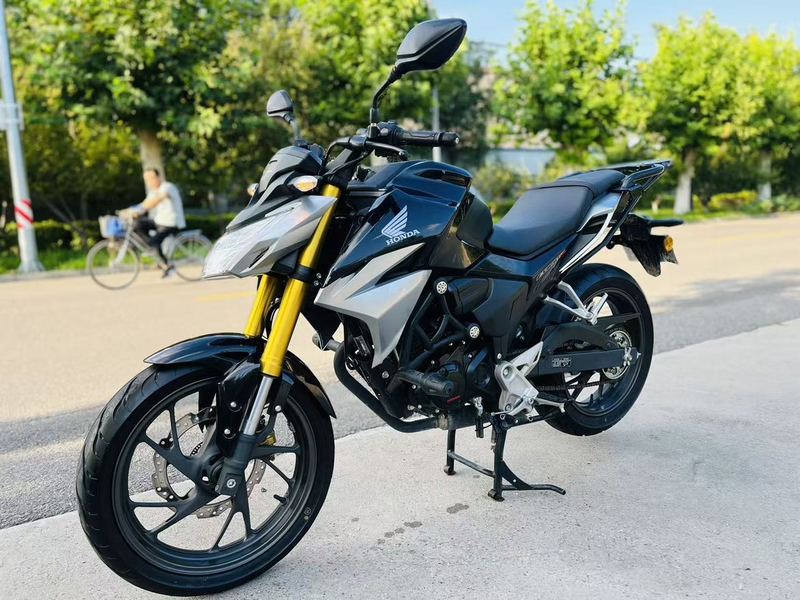 二手五羊本田CB190R 暴锋眼